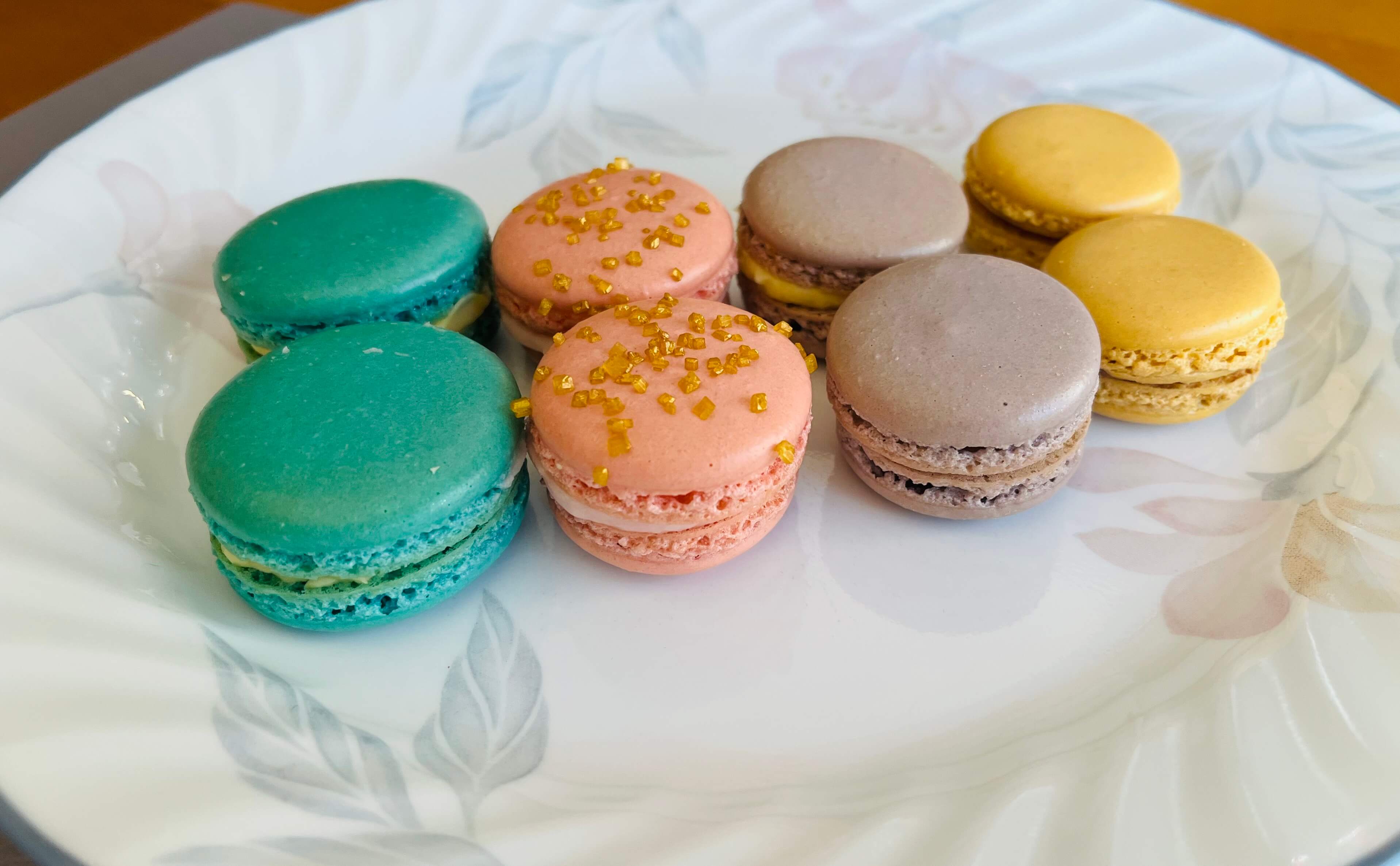 Colorful macarons